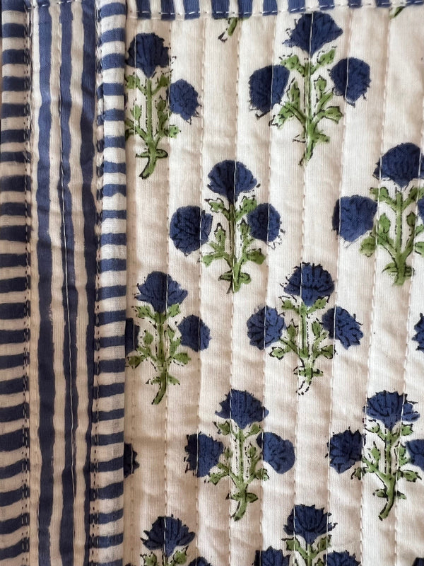 Quilted blocked cotton weekend duffle bag standard size